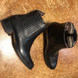Herencia Black Leather Chelsea boots